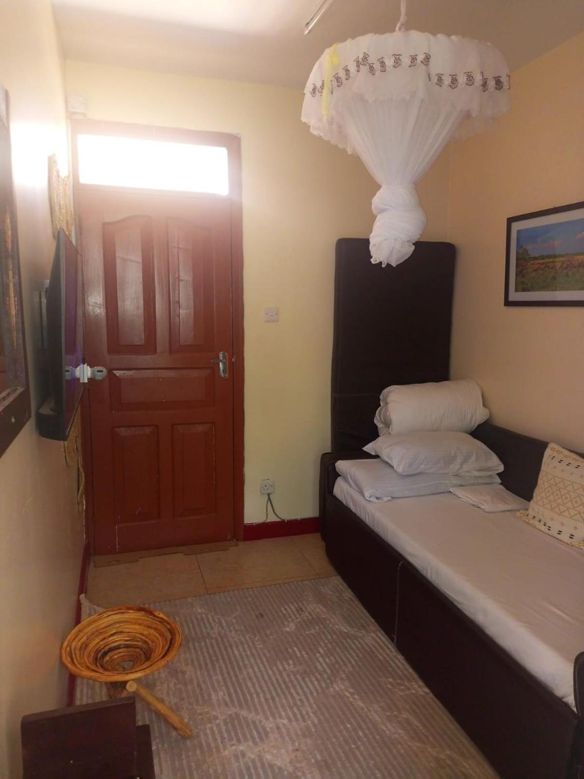 Madini Furnished Apartment 1 Near Jkia Sgr Nairobi Eksteriør bilde